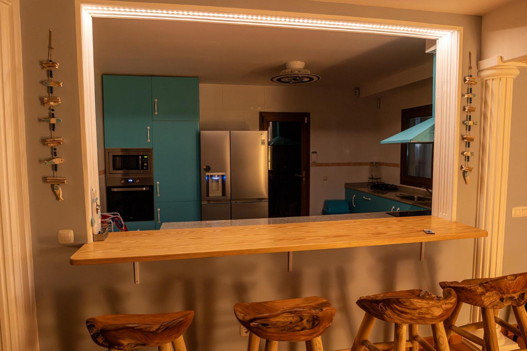 Villa Oceana - Cliffside Retreat Коста де Антигуа Екстериор снимка