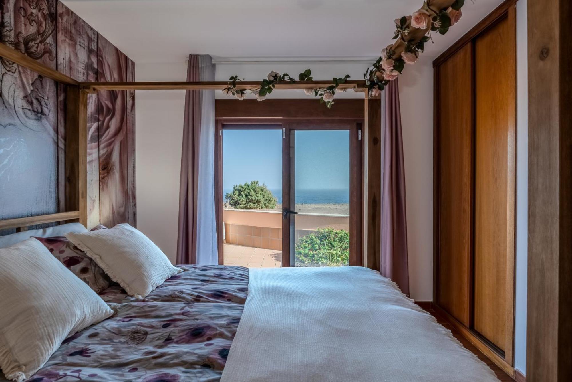 Villa Oceana - Cliffside Retreat Коста де Антигуа Екстериор снимка